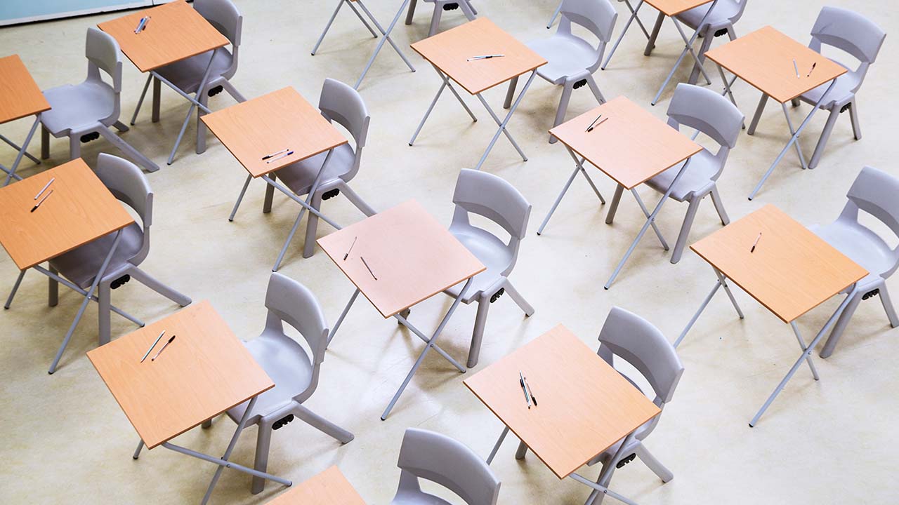 desks summary.jpg