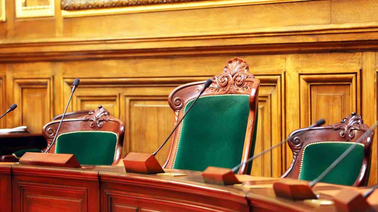 empty-chairs