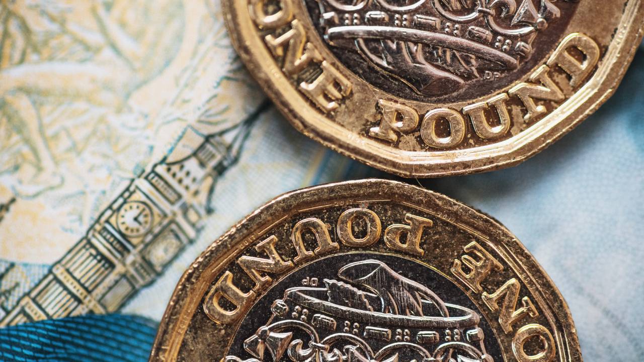 pound coin summary.jpg