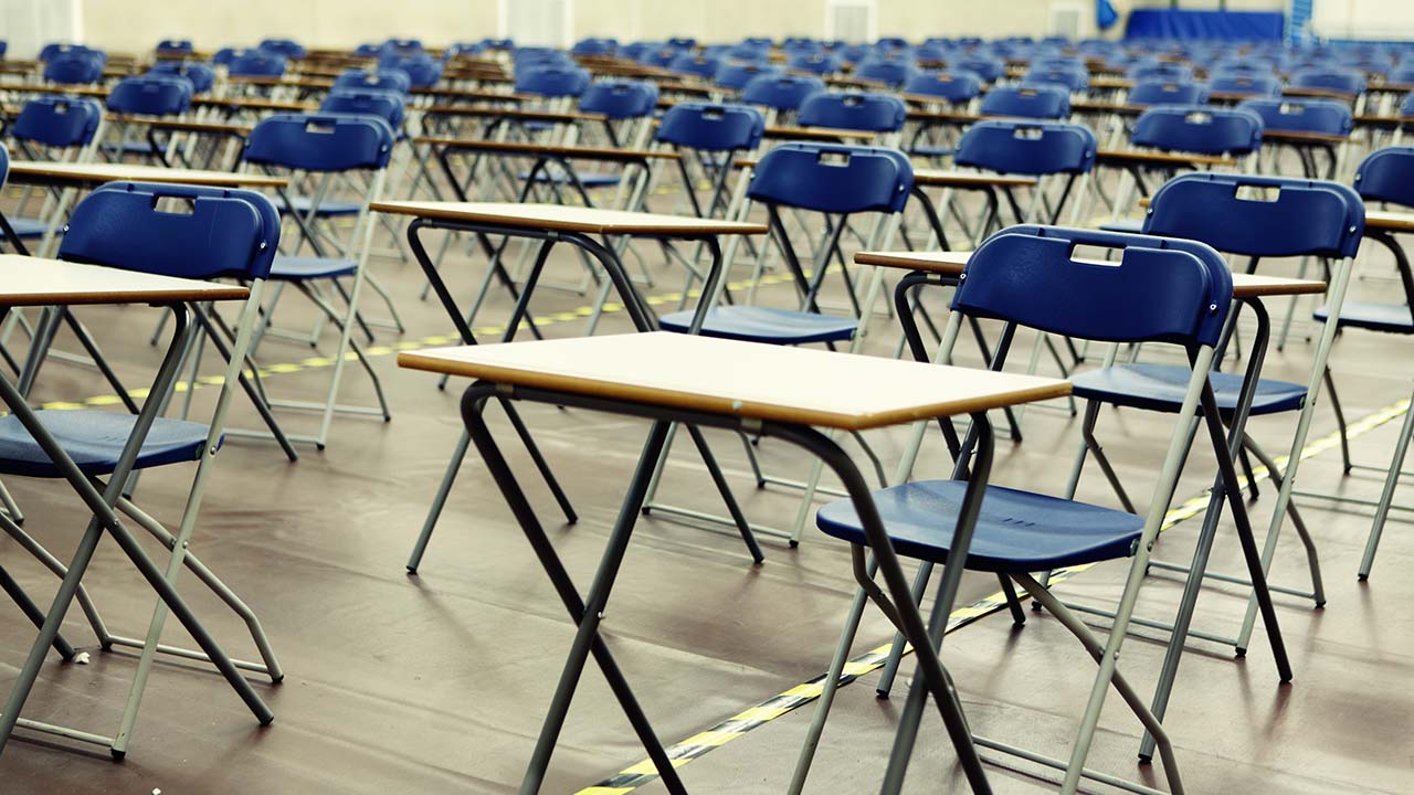 desks summary.jpg