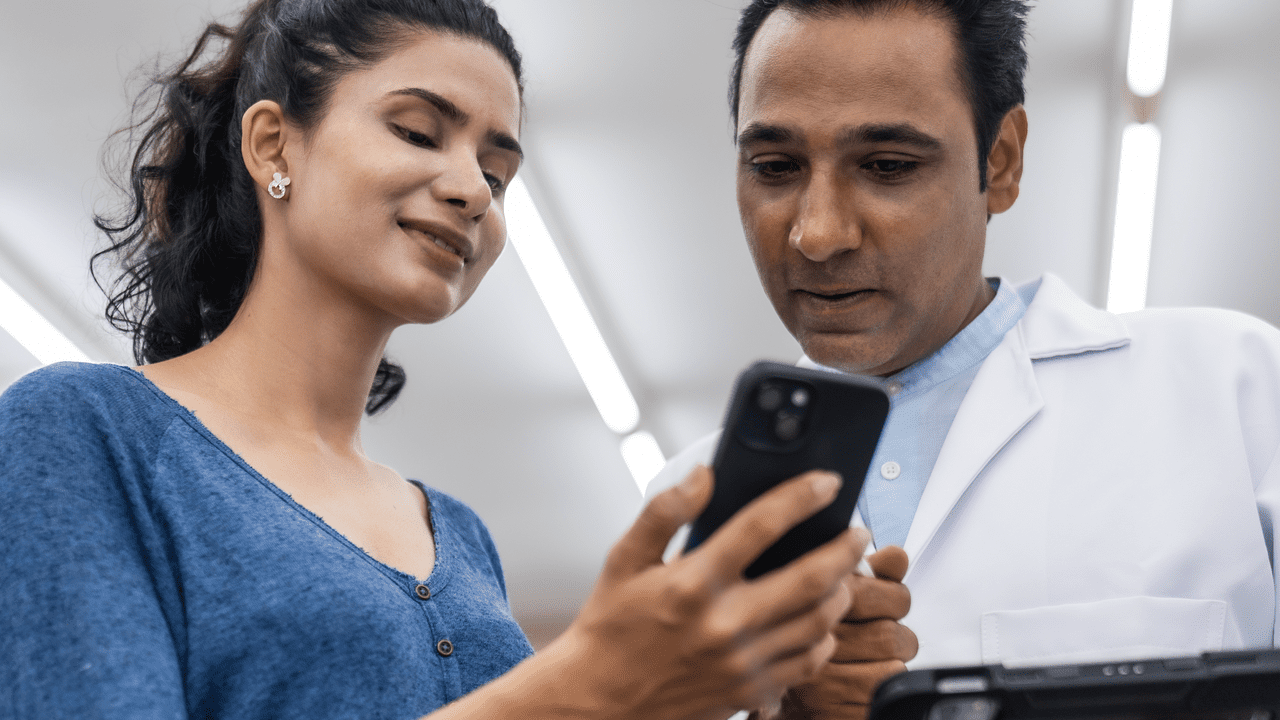 pharmacists-reading-2025-1280