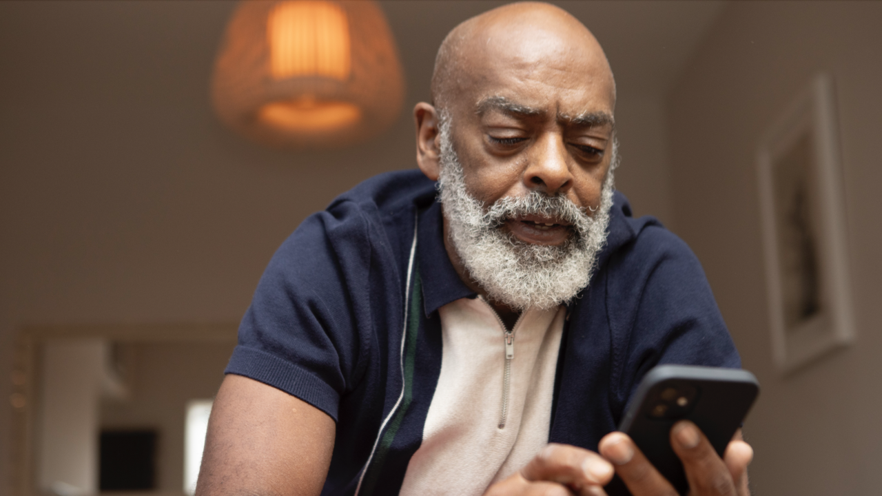 asian-man-on-phone-1280