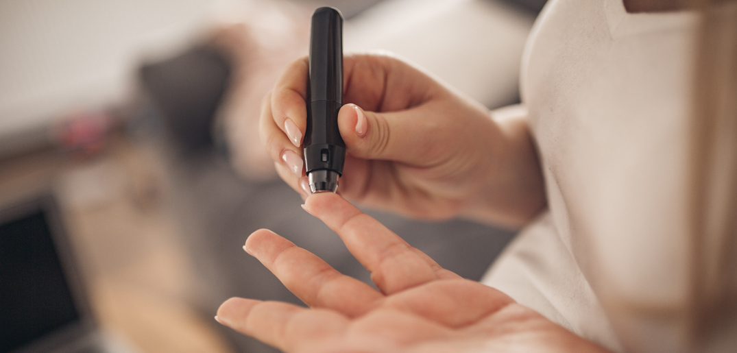 diabetes blood check_s.jpg