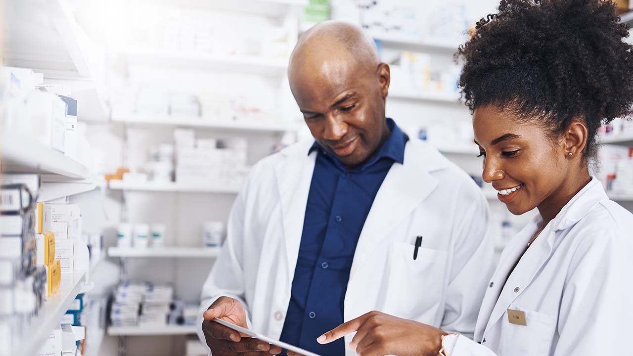 two-pharmacists-summary