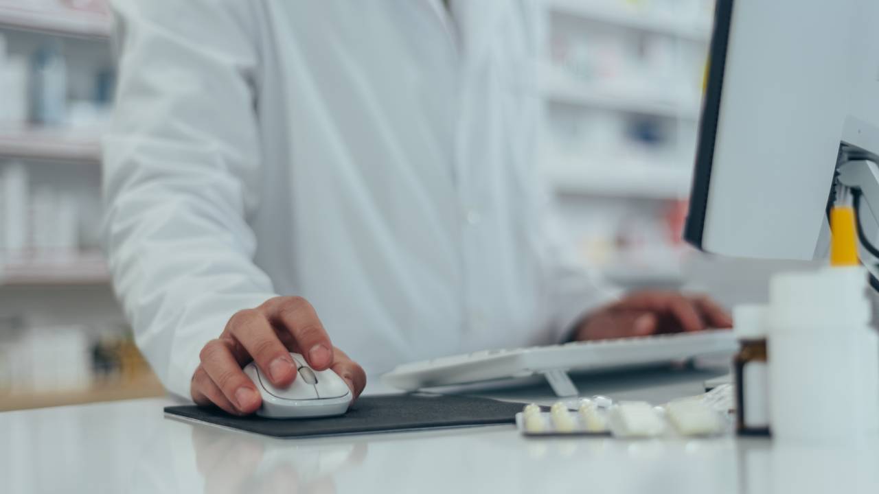 pharmacist computer summary.jpg