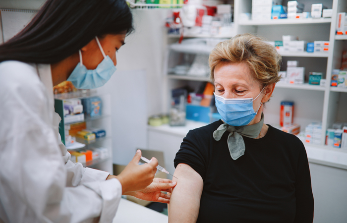 pharmacy covid vaccine.jpg