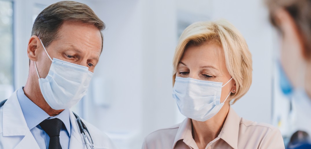 GP and pharmacist 1075.jpg