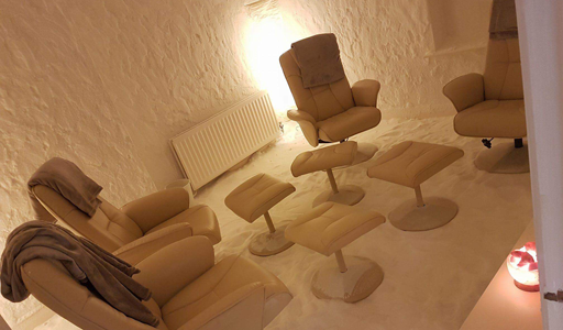 CROPSalt-Room-at-Sereniti-Salt-Retreat-Newcastle.png