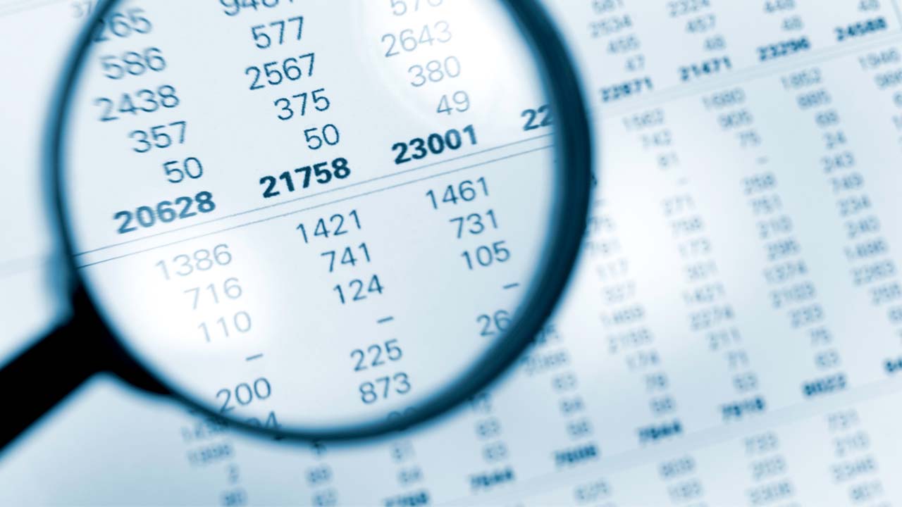 figures-magnifying-glass-summary